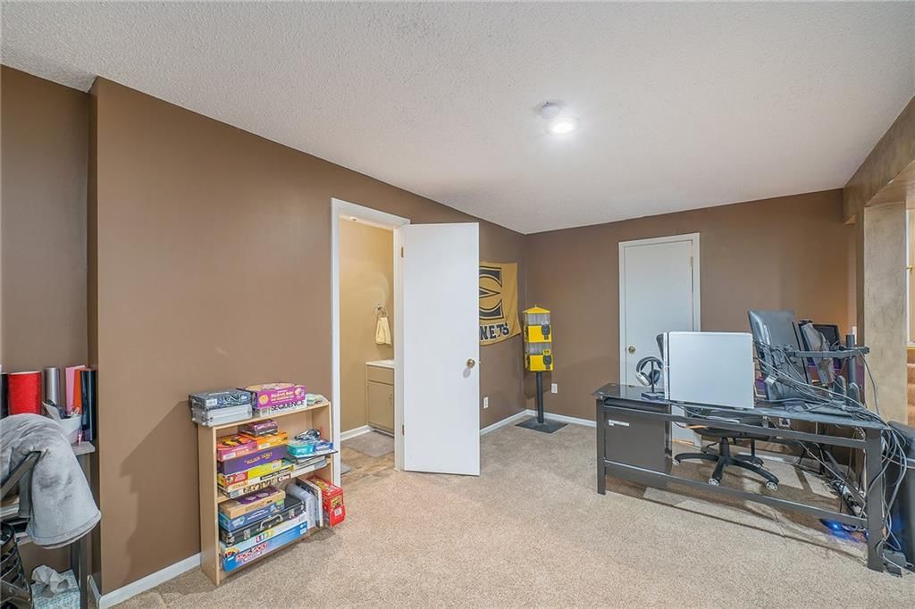1220 S BRENTWOOD Place — photo 15