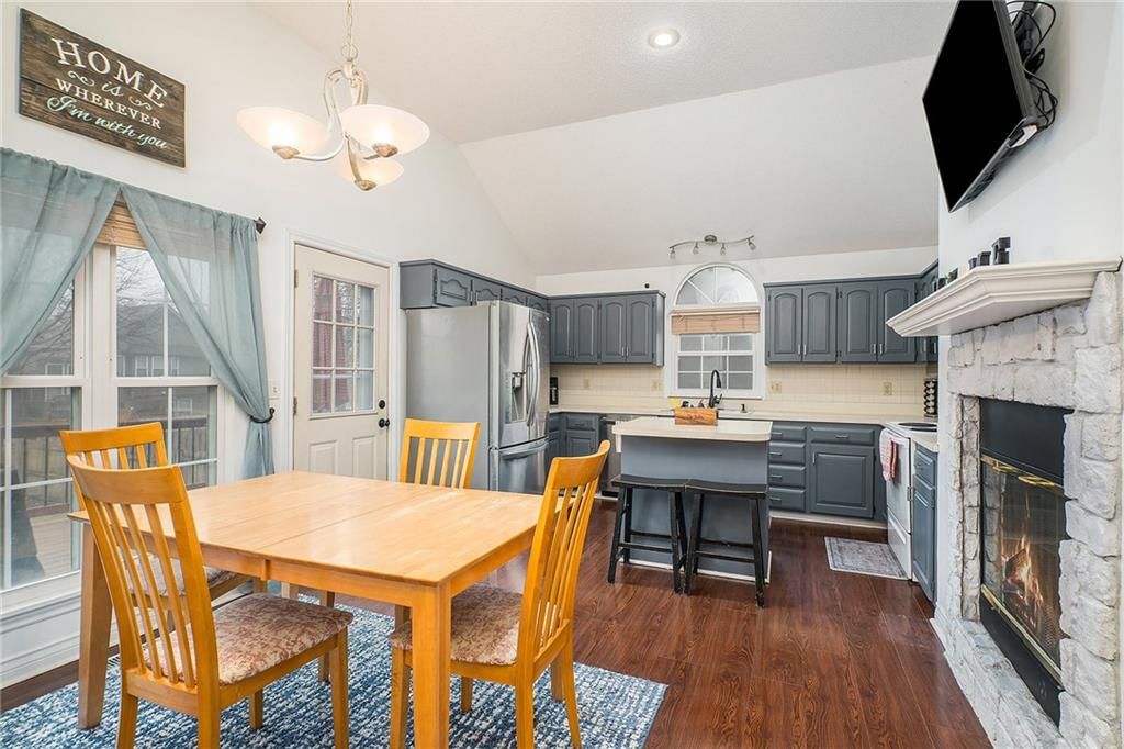 1220 S BRENTWOOD Place — photo 4