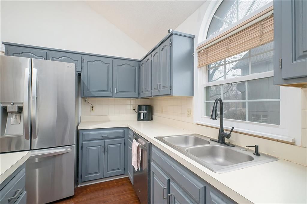 1220 S BRENTWOOD Place — photo 6