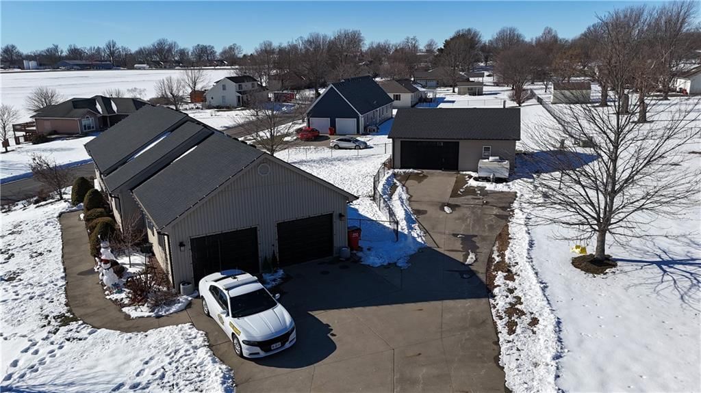16765 Lee Drive — photo 3