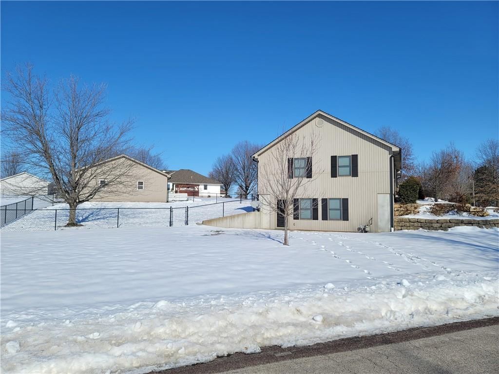 16765 Lee Drive — photo 35