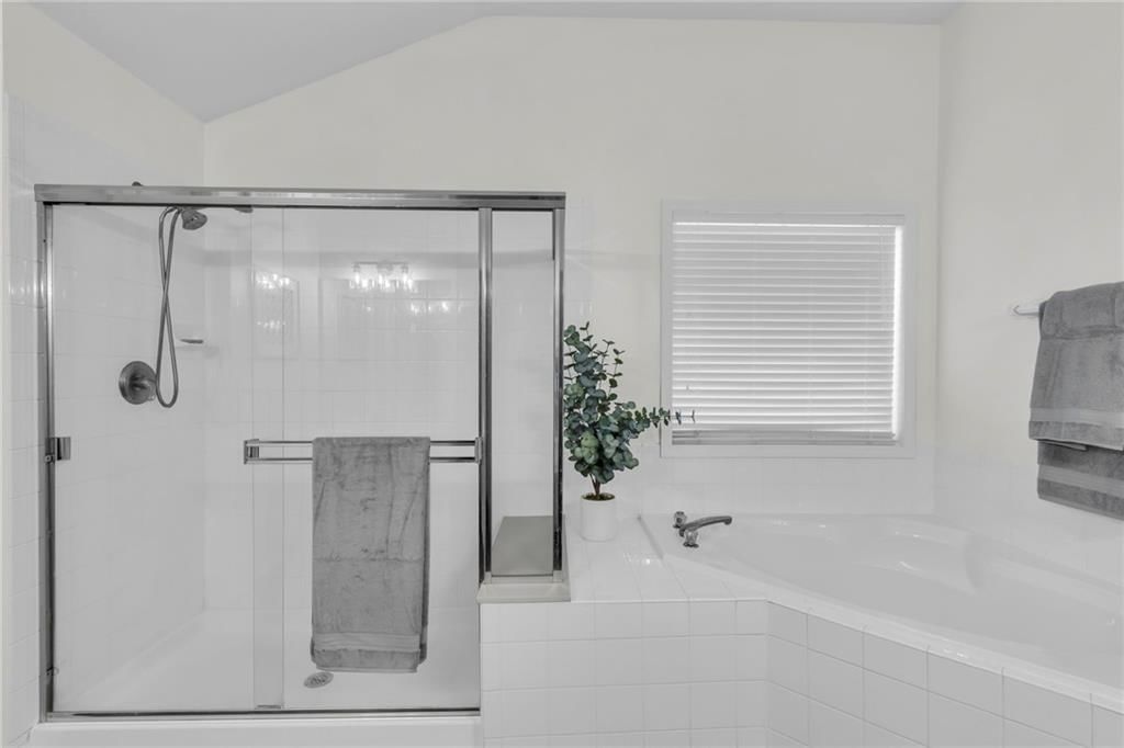9703 N LAUREL Avenue — photo 18