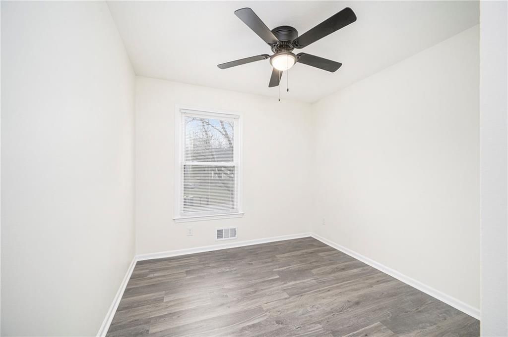 2401 E 109th Street — photo 16