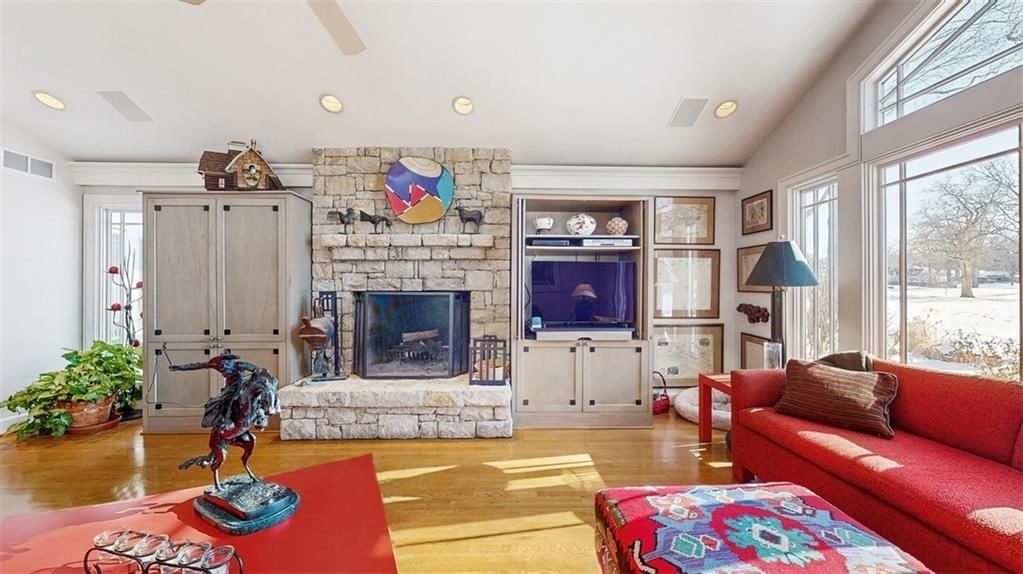 2721 W 69th Street — photo 13