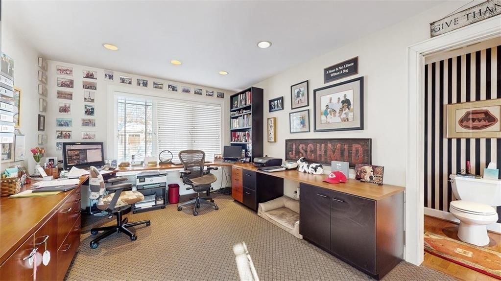 2721 W 69th Street — photo 32