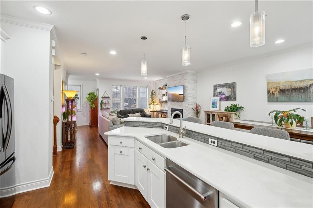 203 W 34th Street — photo 13