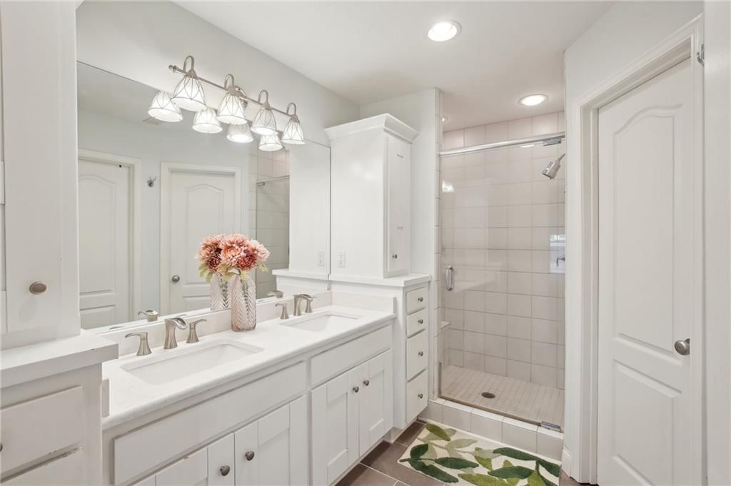 203 W 34th Street — photo 17