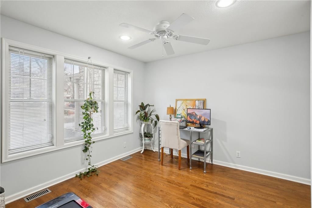 203 W 34th Street — photo 23