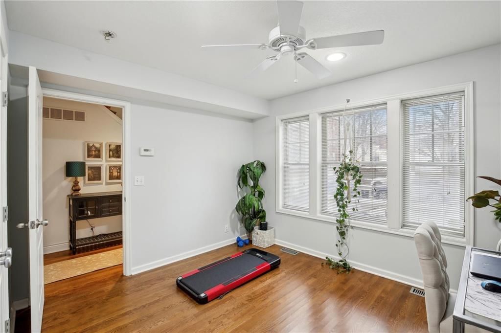 203 W 34th Street — photo 25
