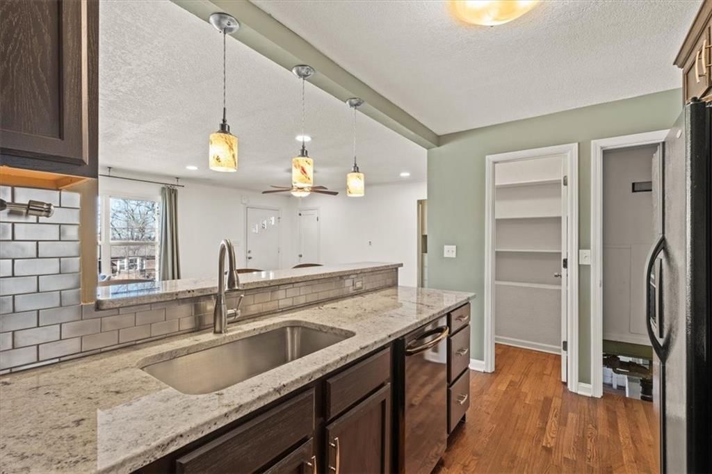 5231 Riggs Street — photo 12