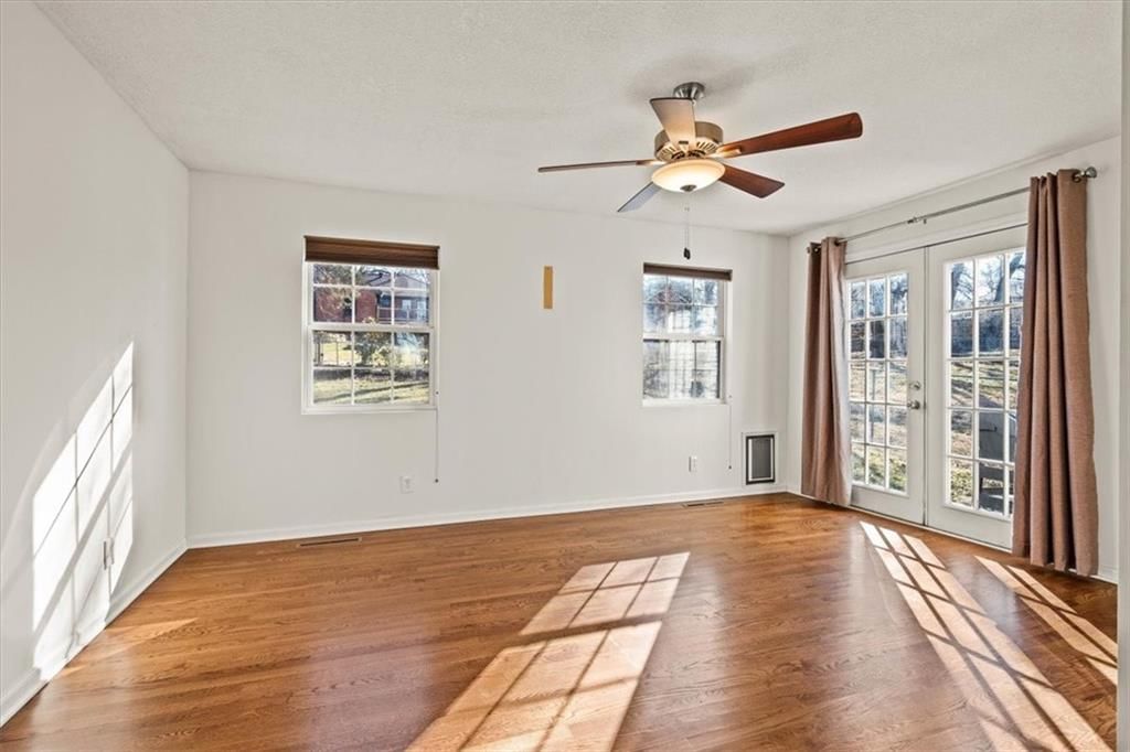5231 Riggs Street — photo 13