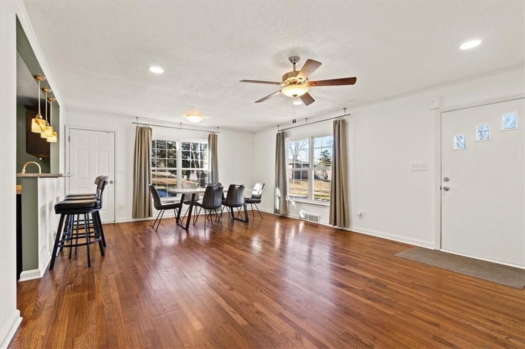 5231 Riggs Street — photo 3