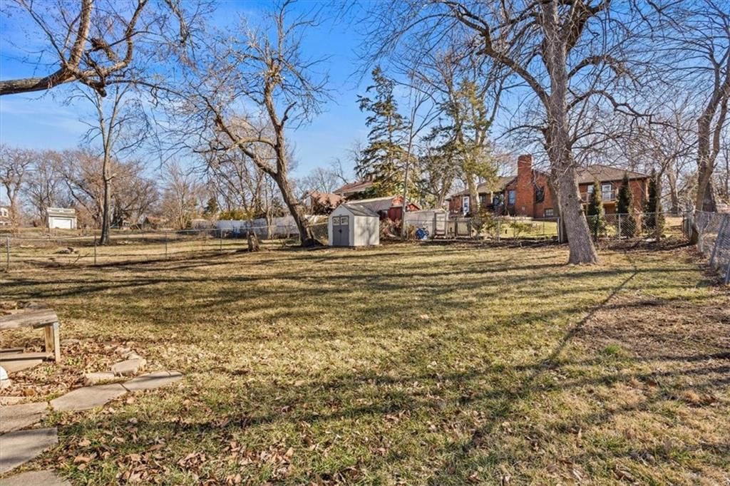 5231 Riggs Street — photo 25