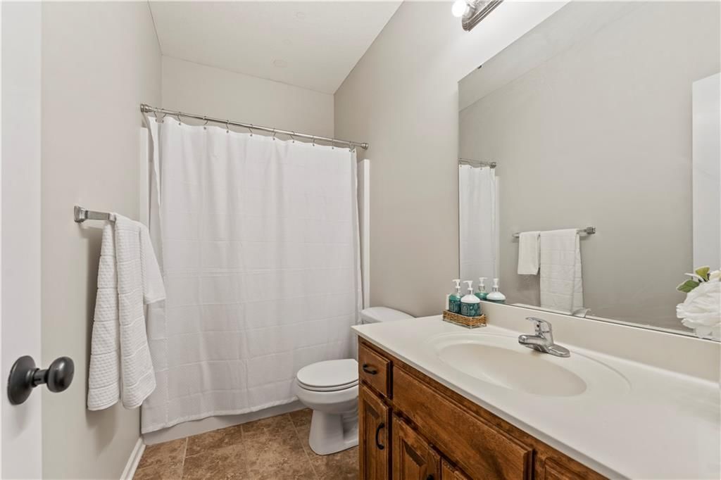 2319 NW Hedgewood Drive — photo 23