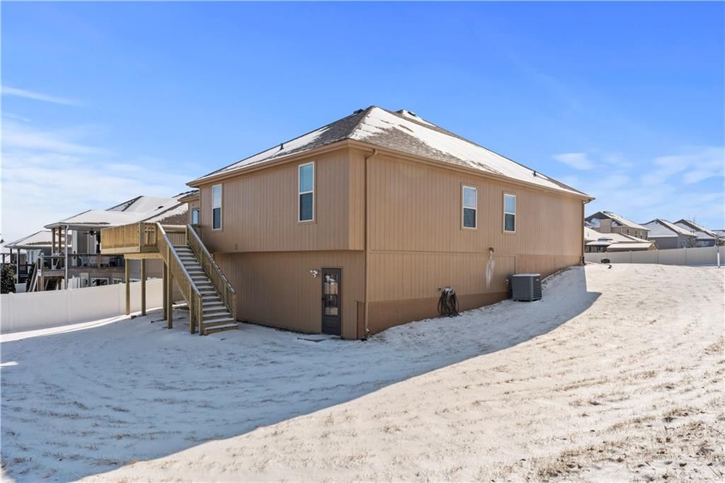 2319 NW Hedgewood Drive — photo 36