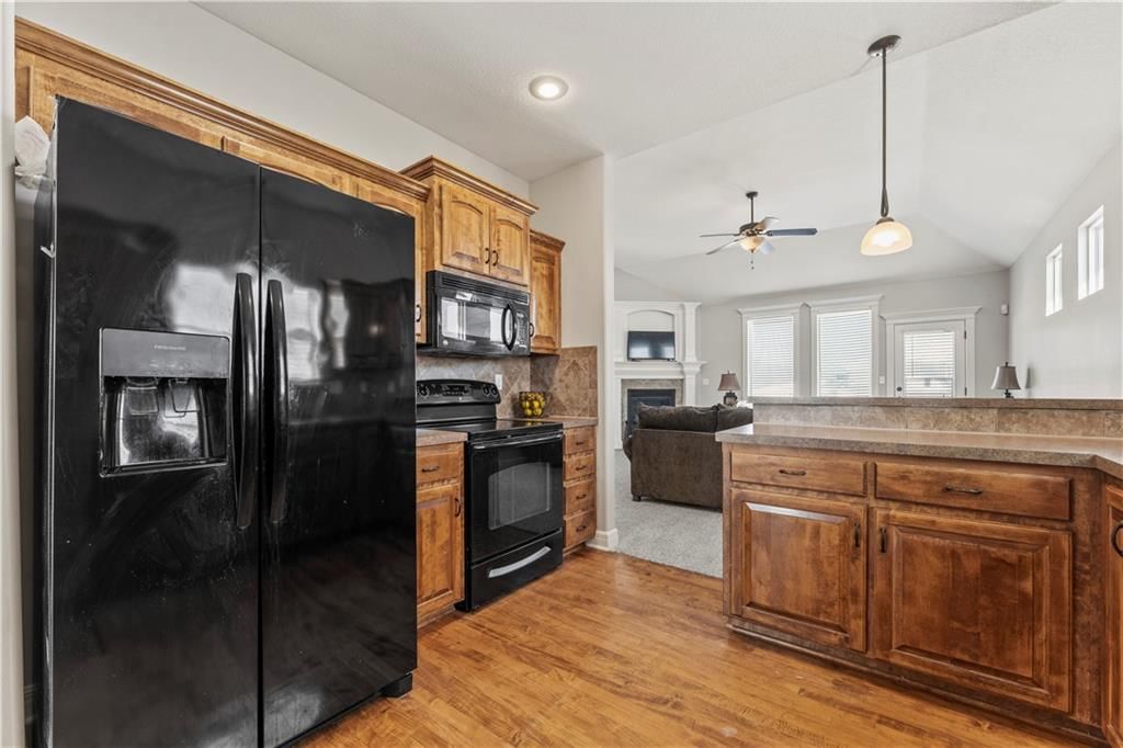 2319 NW Hedgewood Drive — photo 10
