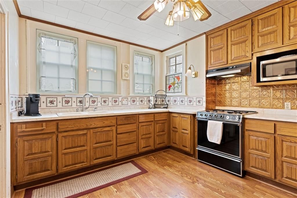 940 W 34th Street — photo 10