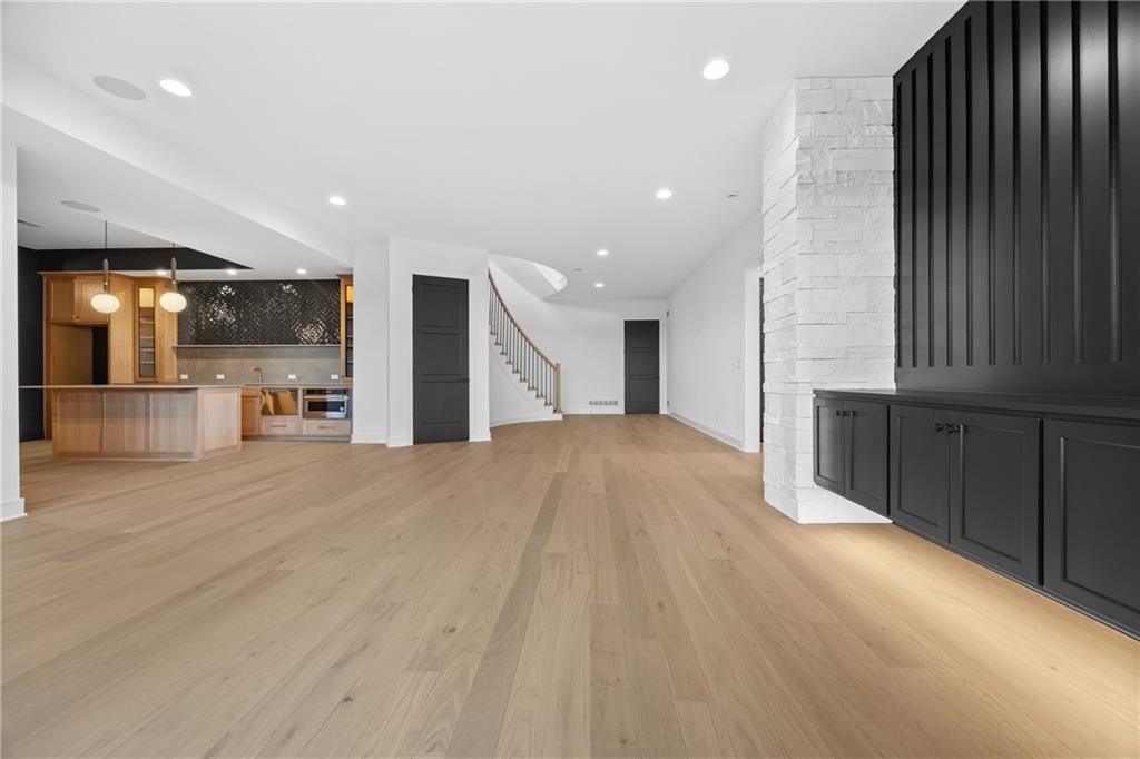 16920 Parkhill Street — photo 47