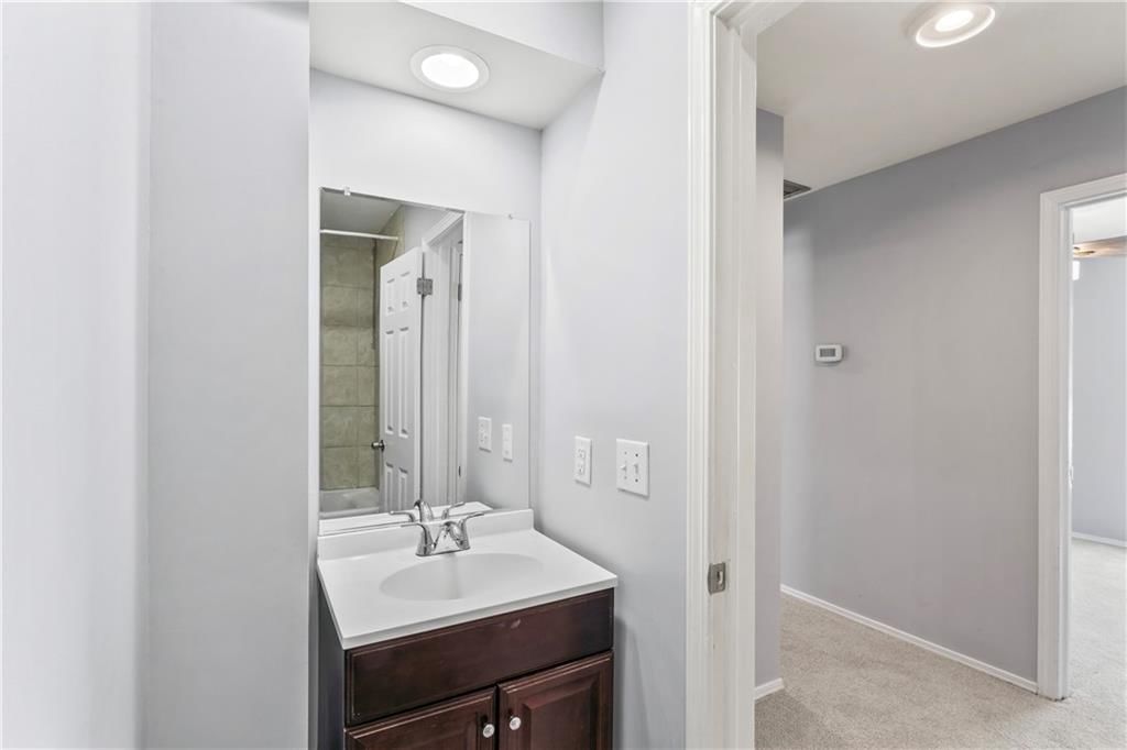 10705 Beacon Avenue — photo 22