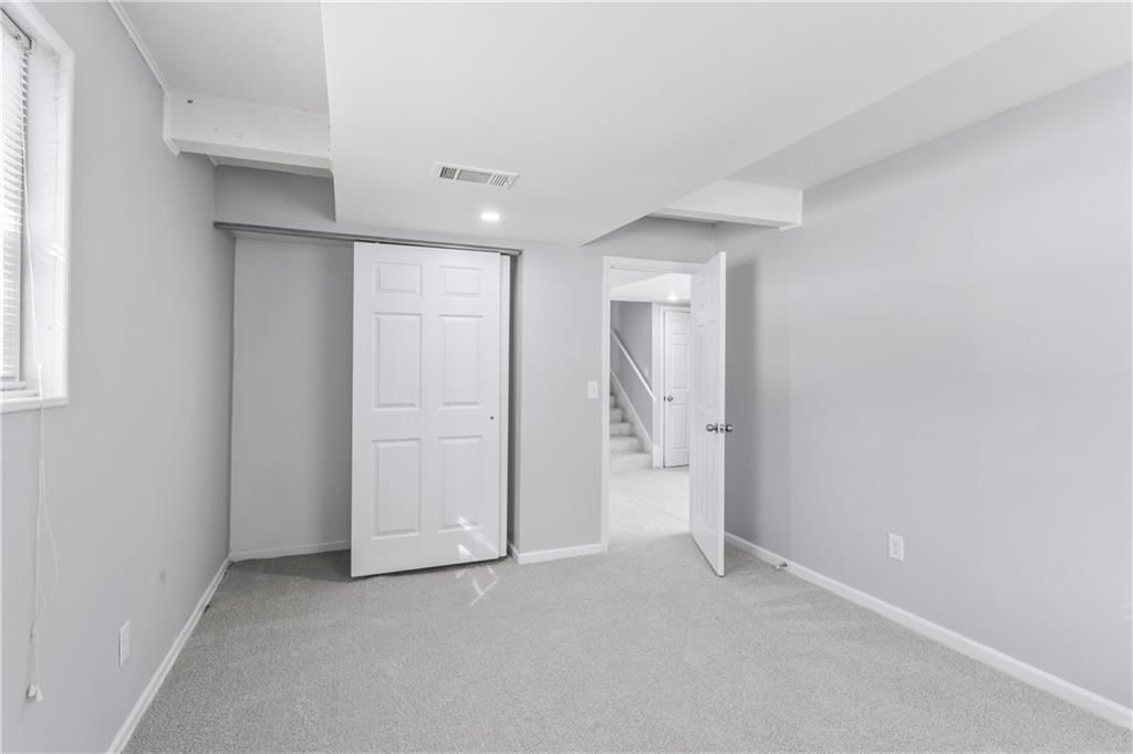 10705 Beacon Avenue — photo 24