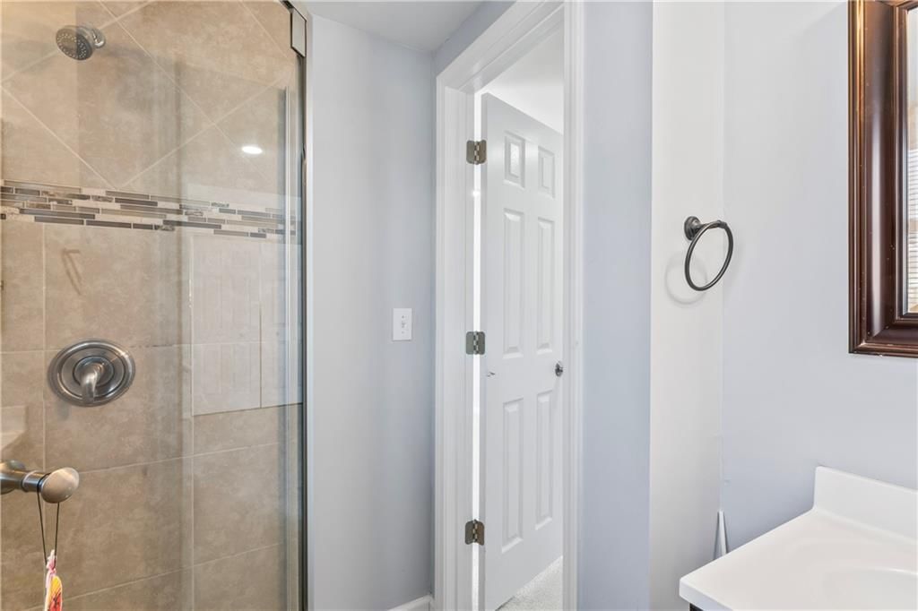 10705 Beacon Avenue — photo 25