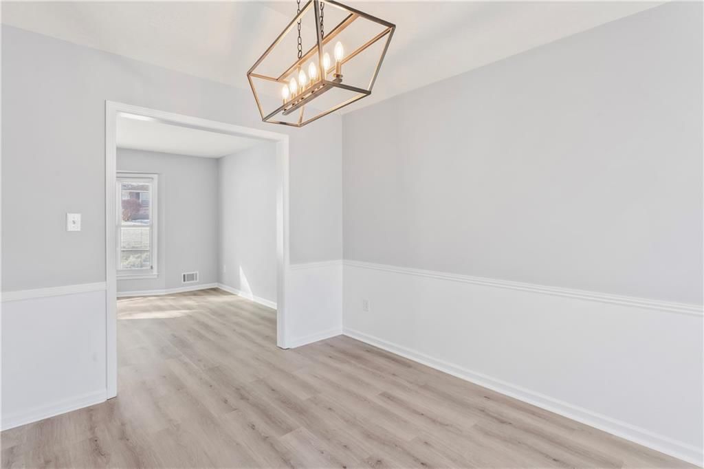 10705 Beacon Avenue — photo 7