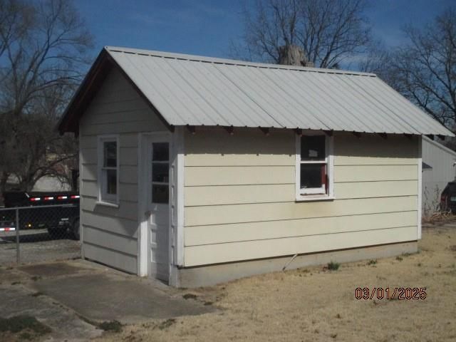 1004 Sycamore Drive — photo 5