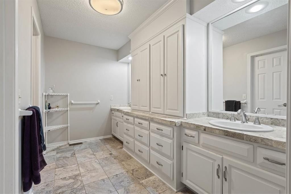 504 W 116 Street — photo 15