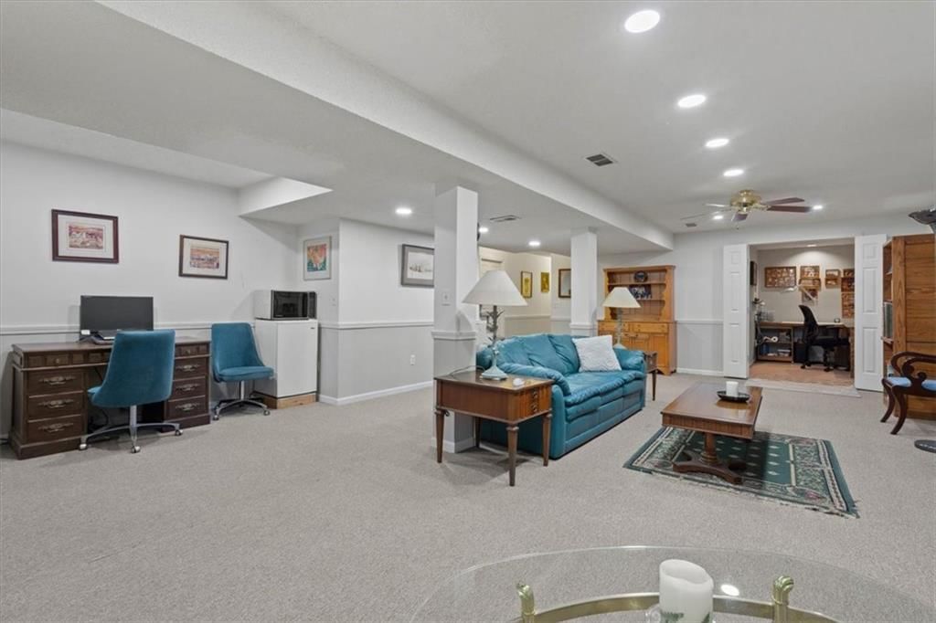 504 W 116 Street — photo 23