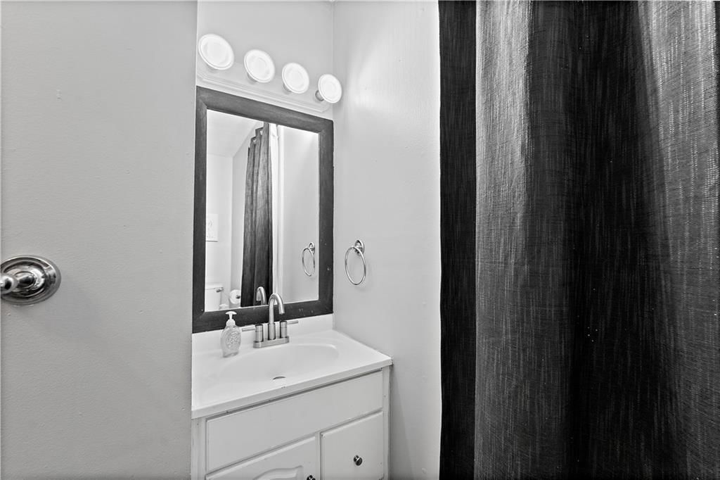 5318 NE 50TH Street — photo 17