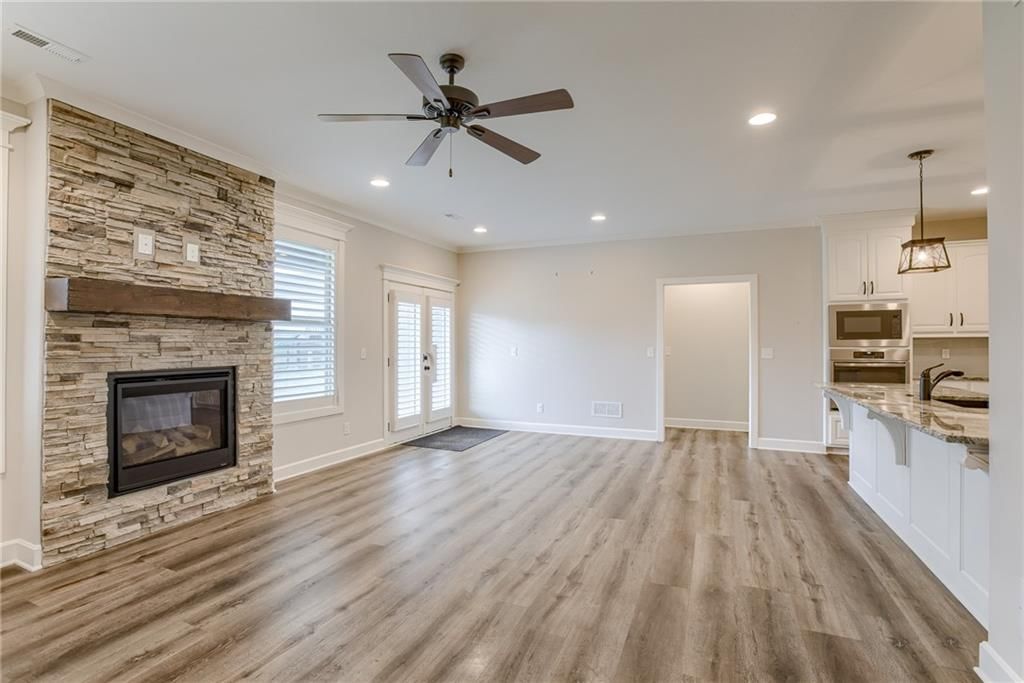 31401 W 83rd Circle — photo 6