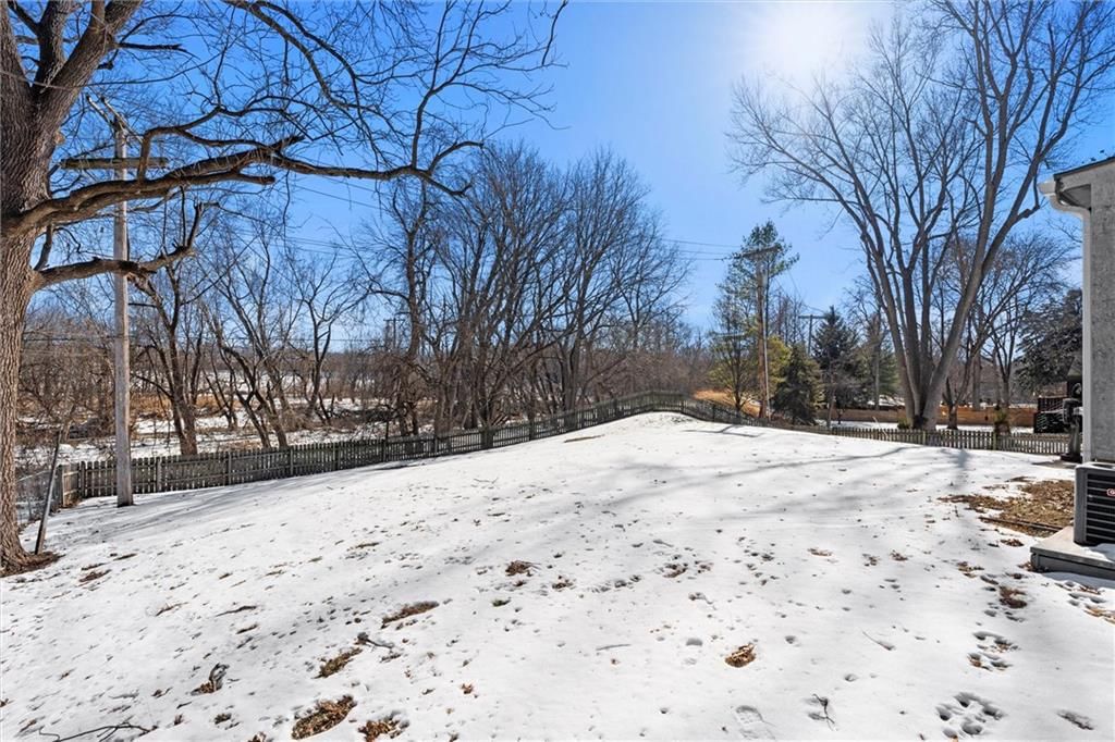 10409 Sagamore Road — photo 42