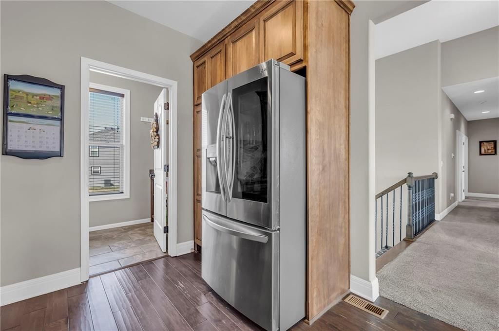720 SW JOSEPH Circle — photo 14