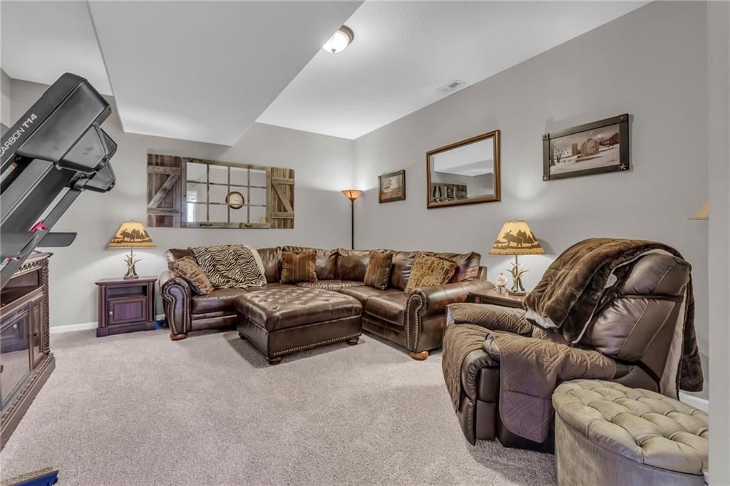 720 SW JOSEPH Circle — photo 27