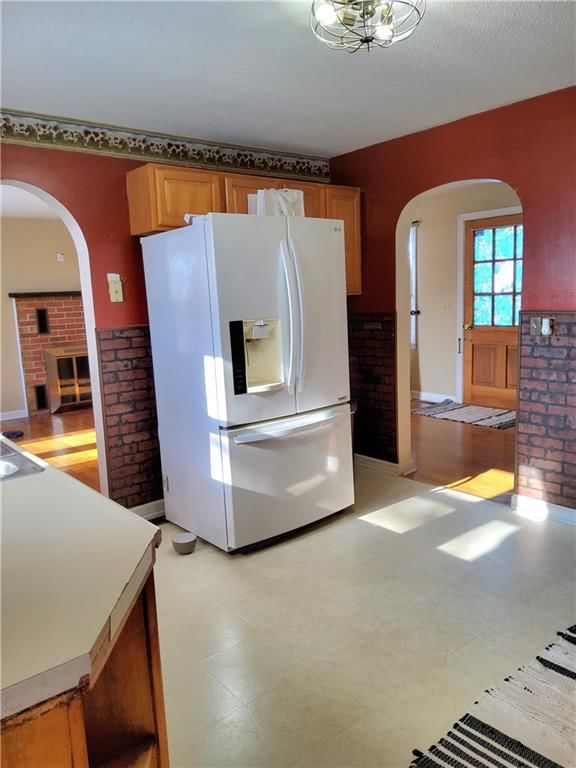 206 E Elm Street — photo 12