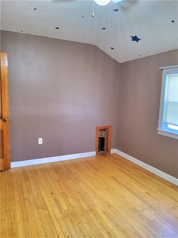 206 E Elm Street — photo 27