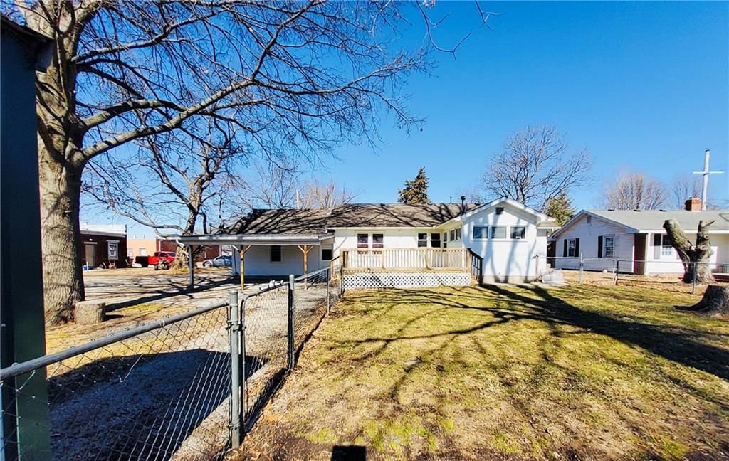 206 E Elm Street — photo 45
