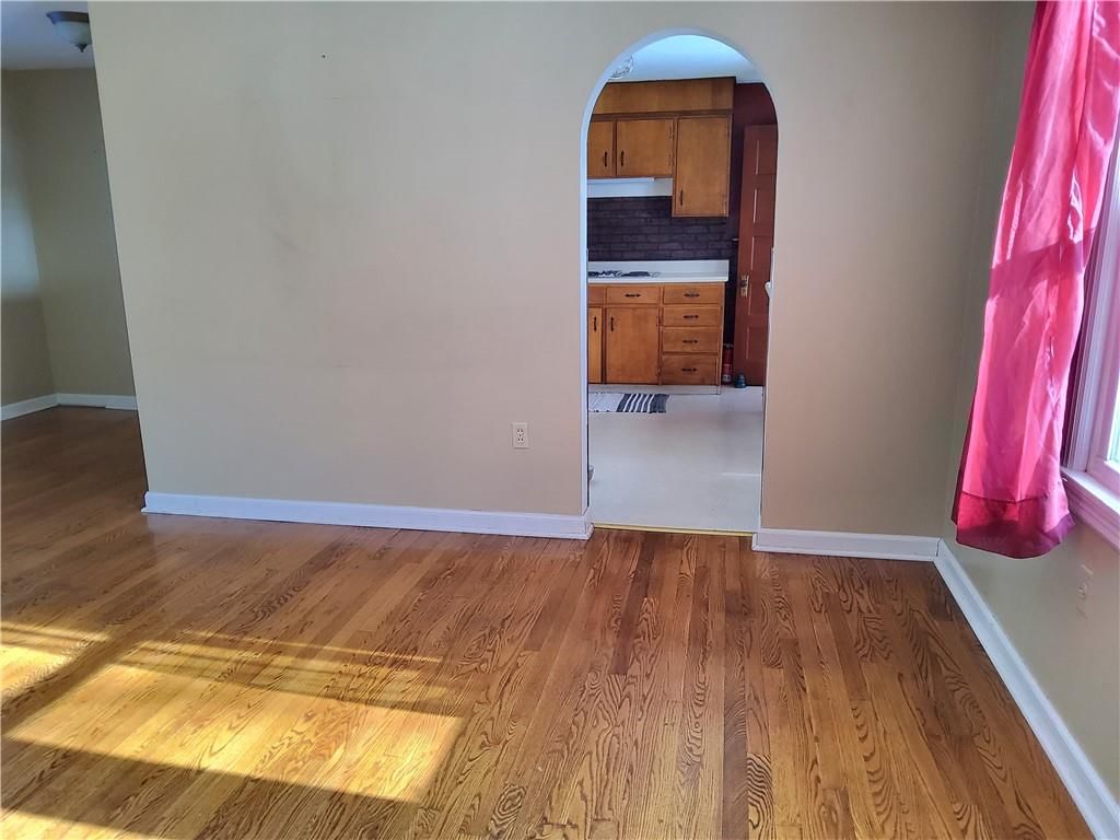 206 E Elm Street — photo 6