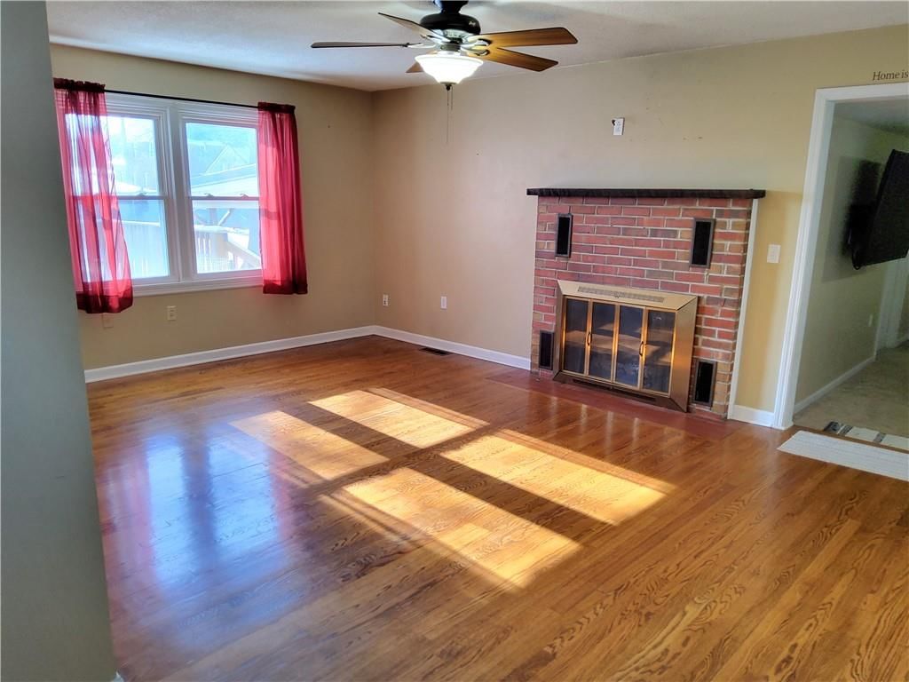 206 E Elm Street — photo 7