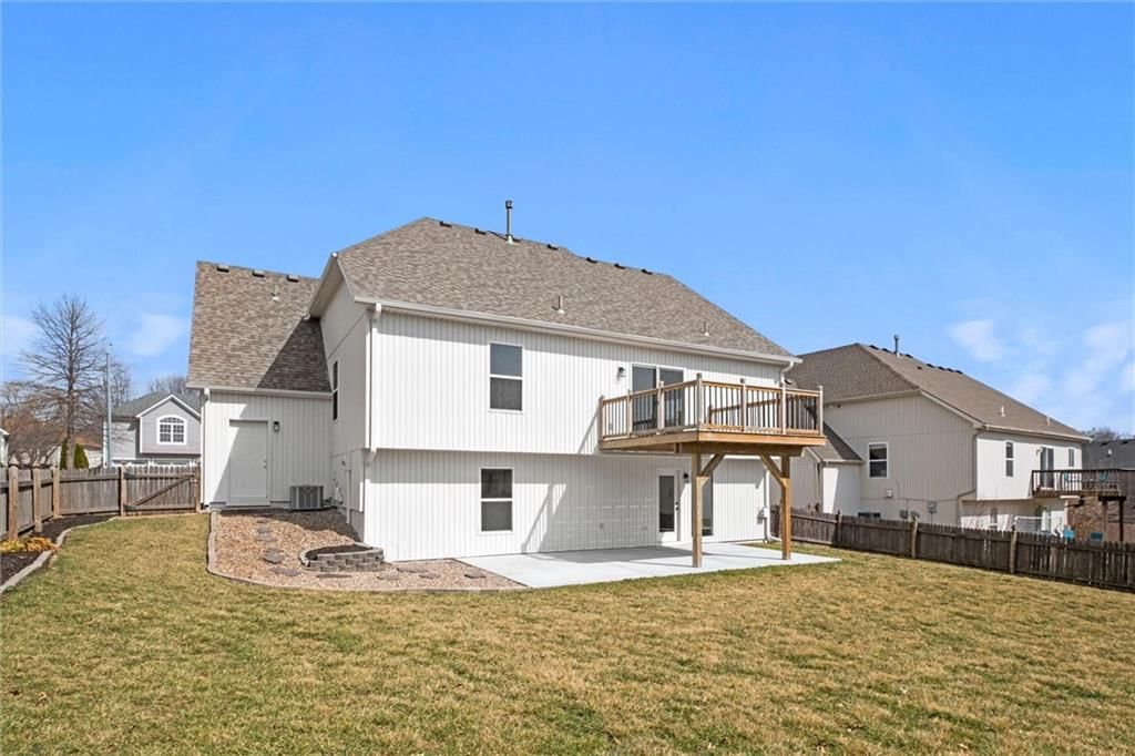 707 Lucille Street — photo 38
