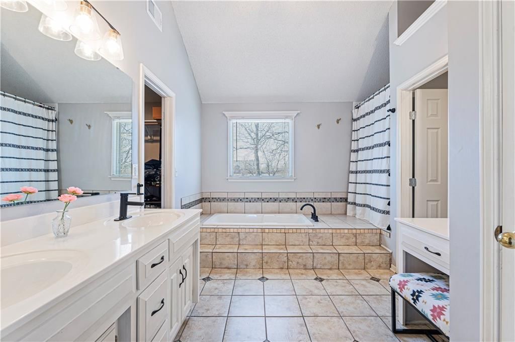 15020 Horton Street — photo 23