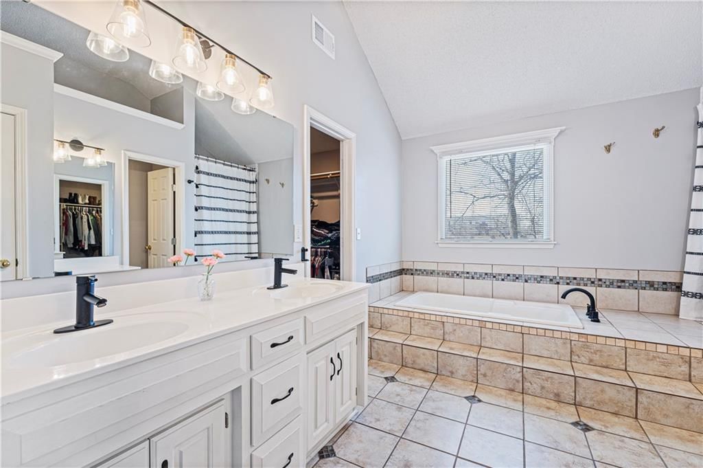 15020 Horton Street — photo 24