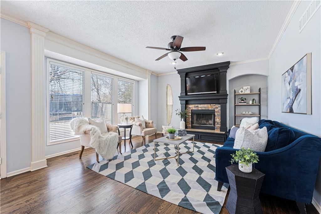 15020 Horton Street — photo 9