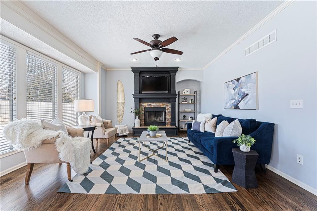 15020 Horton Street — photo 10