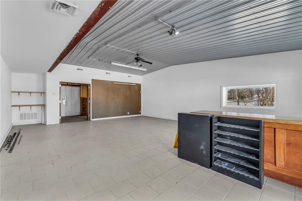 700 Waters Street — photo 11