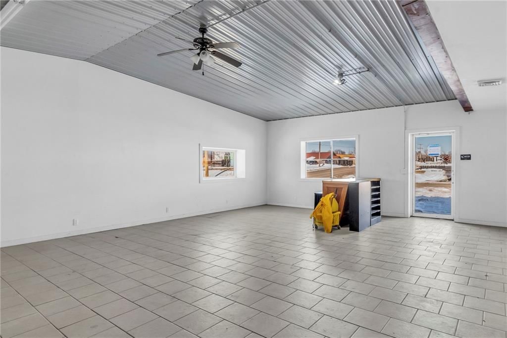 700 Waters Street — photo 8