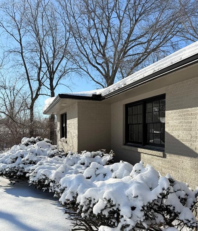 1709 A Street — photo 2