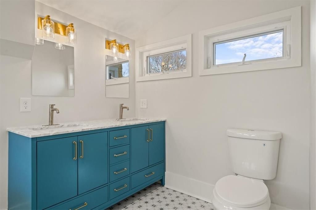 4114 Holmes Street — photo 7