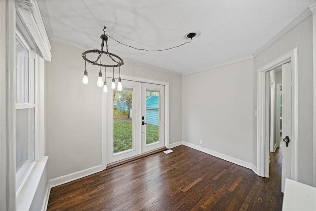 7611 OAK Street — photo 18