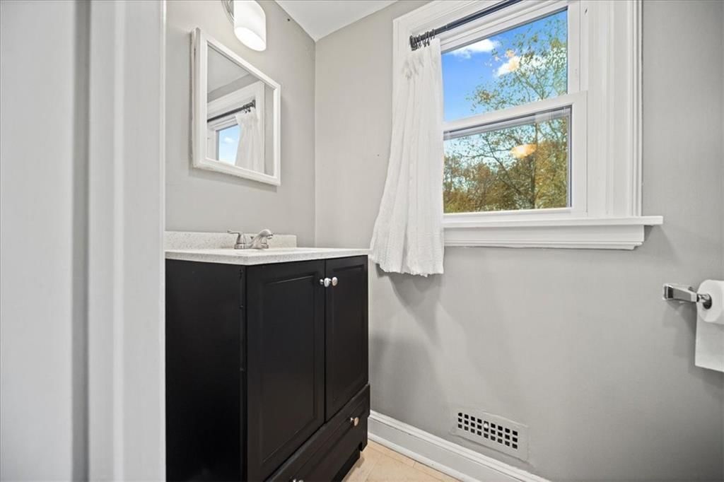 7611 OAK Street — photo 23